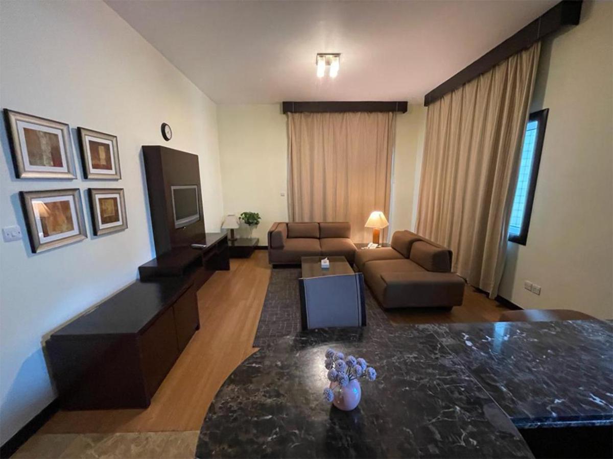 Tulip Creek Hotel Apartments Dubaj Kültér fotó