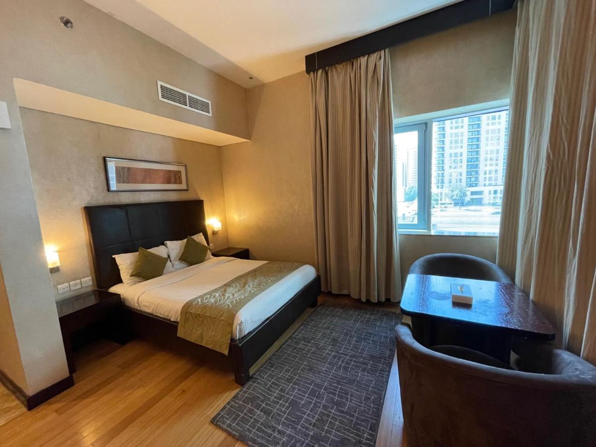 Tulip Creek Hotel Apartments Dubaj Kültér fotó