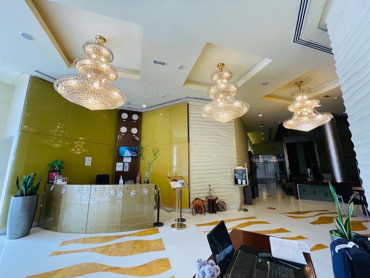 Tulip Creek Hotel Apartments Dubaj Kültér fotó