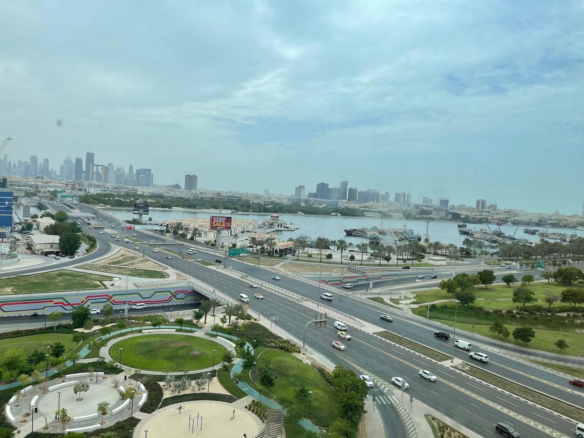 Tulip Creek Hotel Apartments Dubaj Kültér fotó