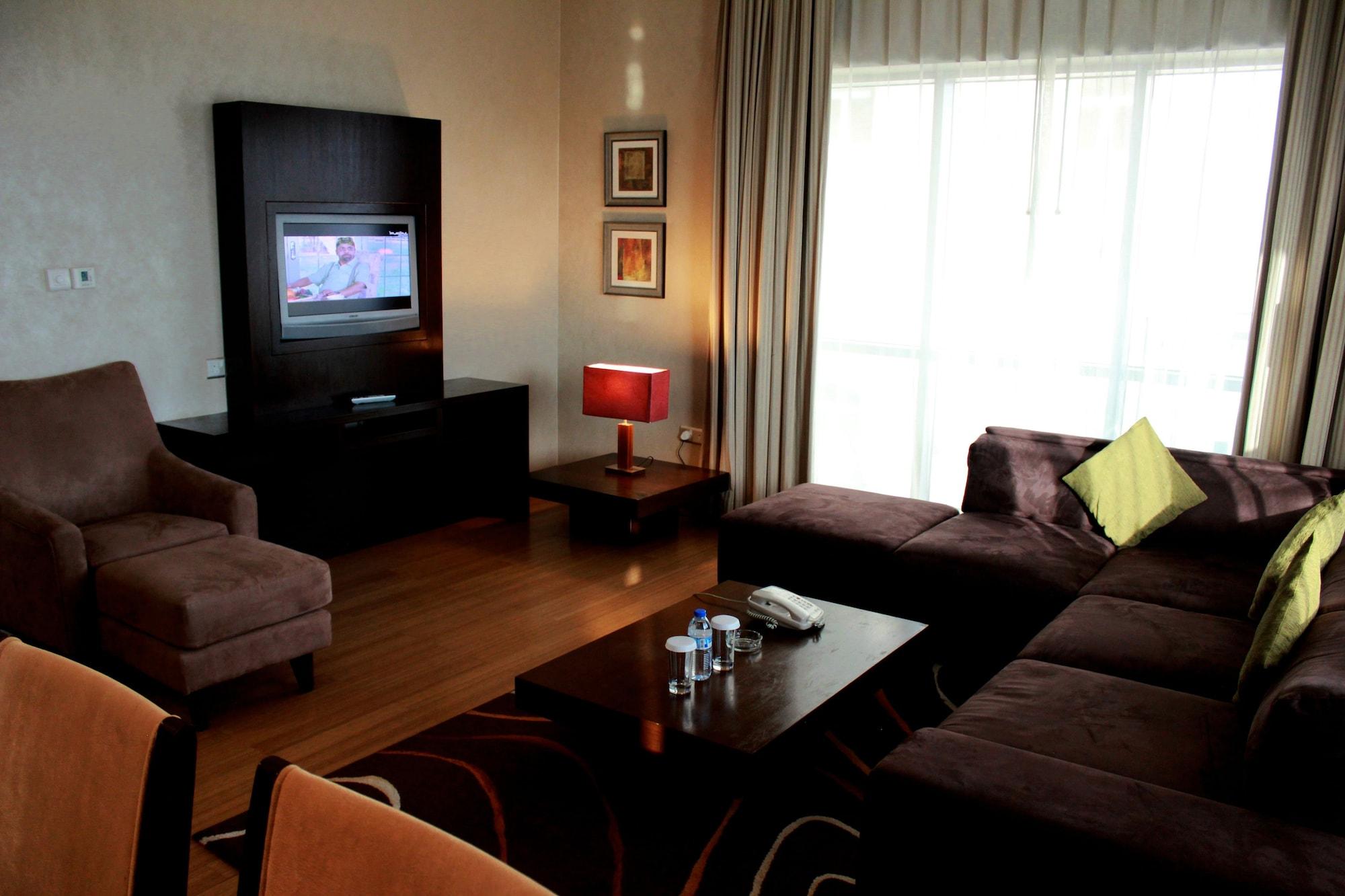 Tulip Creek Hotel Apartments Dubaj Kültér fotó