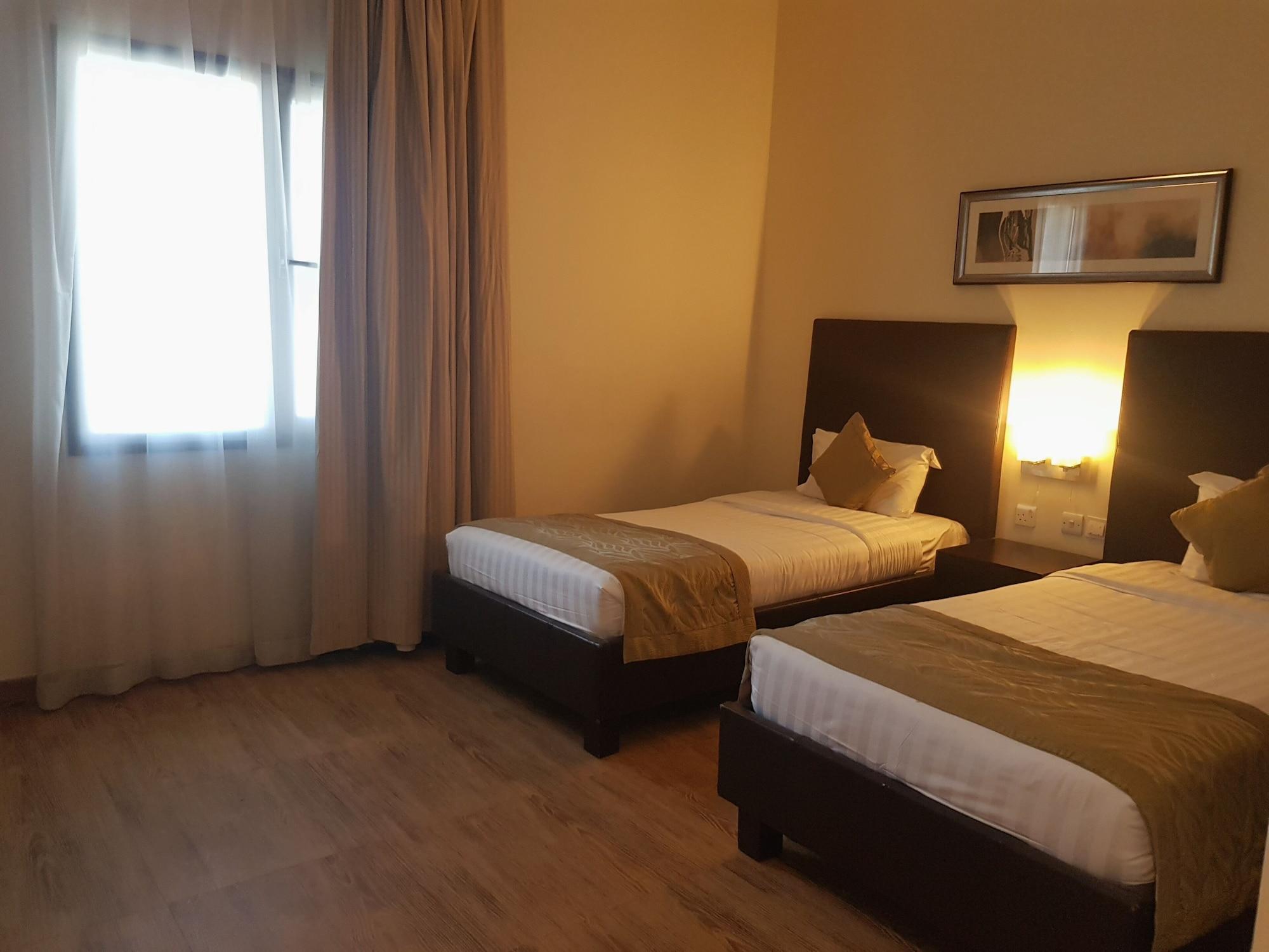 Tulip Creek Hotel Apartments Dubaj Kültér fotó