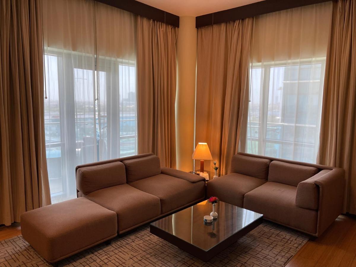 Tulip Creek Hotel Apartments Dubaj Kültér fotó